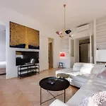 Stylish 2-Bedroom Cufarjeva Apartment With Balcony