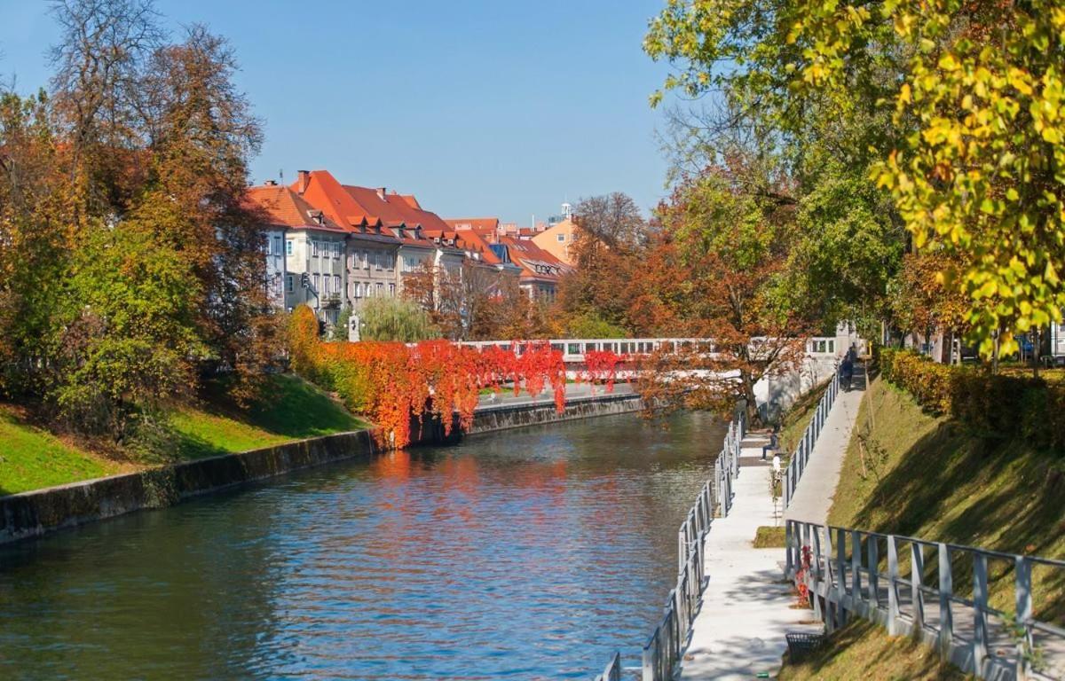 Stylish 2-Bedroom Cufarjeva Apartment With Balcony * Ljubljana